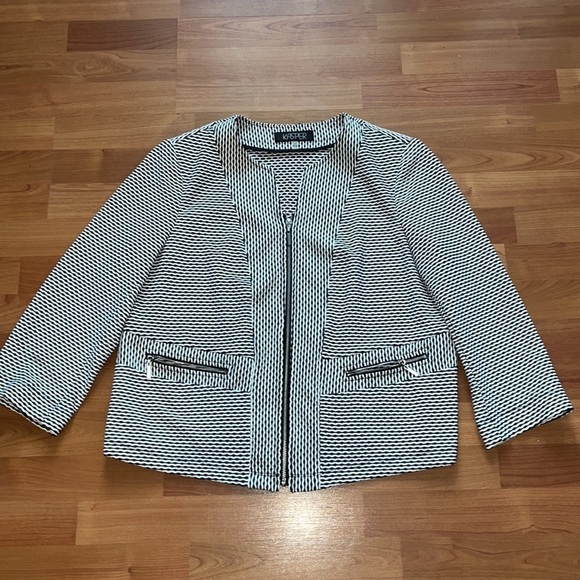 Kasper women’s black and white zip up jacket Size 10 - Picture 3 of 10